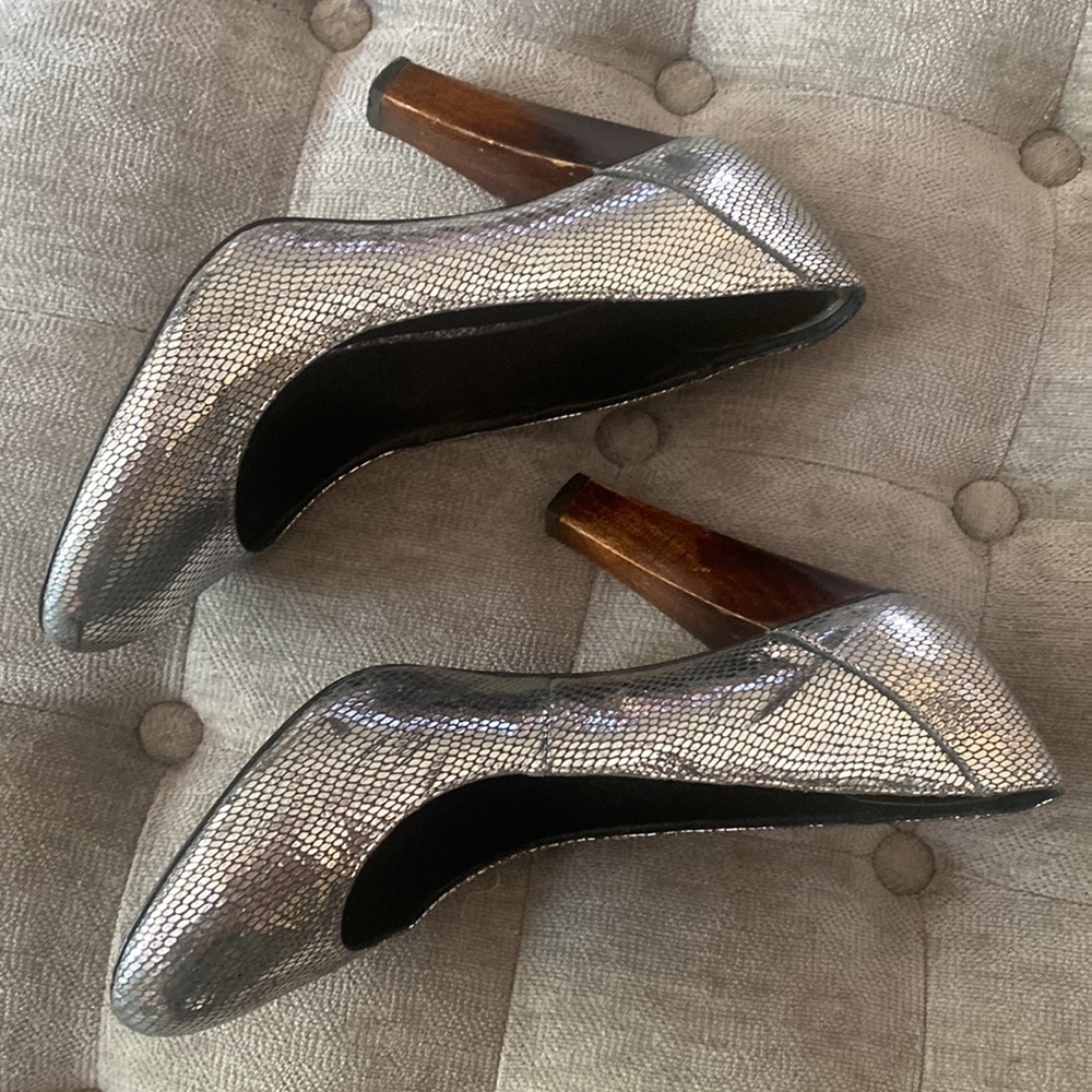 7FAM Heels - Picture 4 of 5